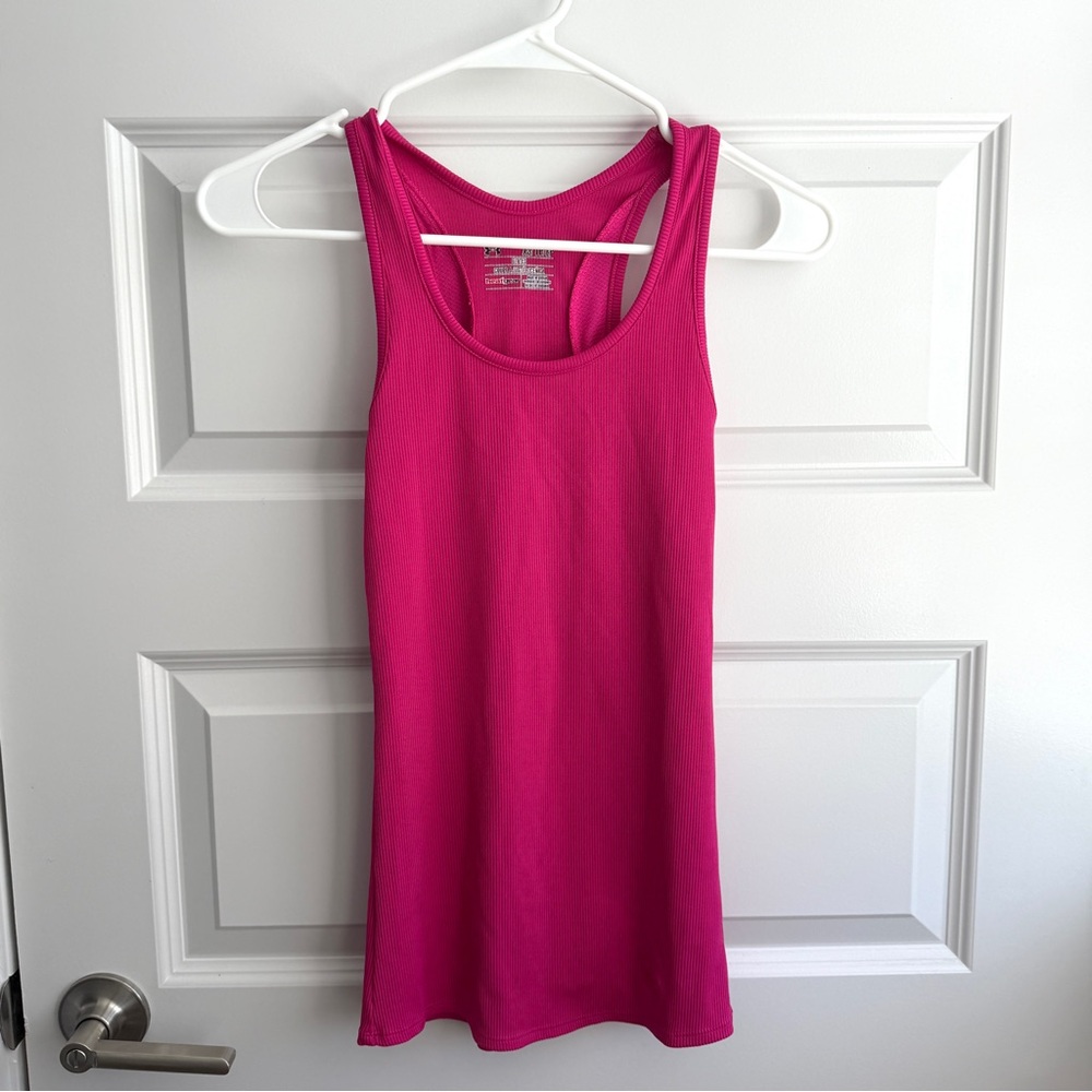 Under Armour Pink Ribbed Athletic Tank Top – Sleeveless Workout Shirt – Size XS